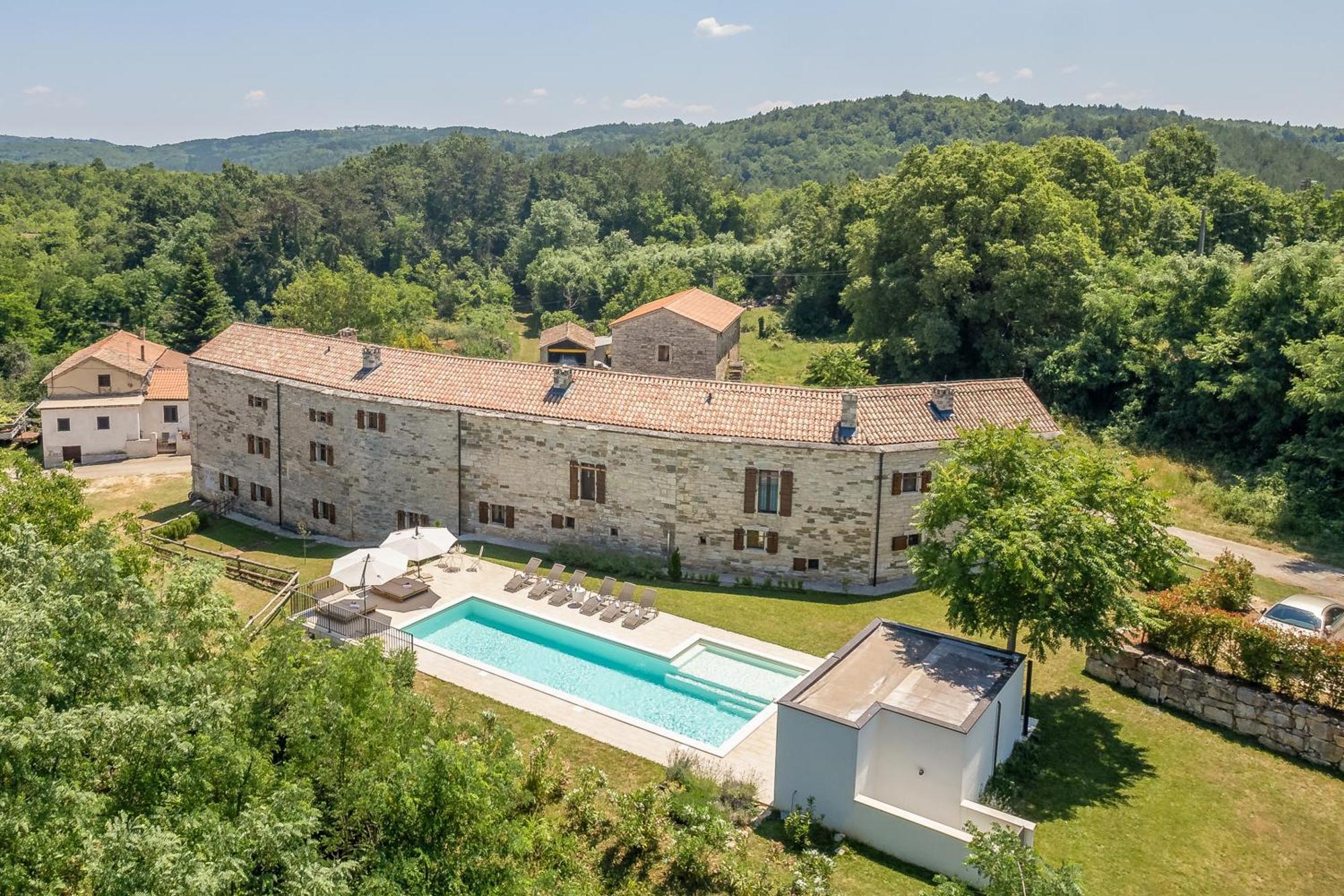 Villas Martincici With Large Pool Grožnjan Extérieur photo