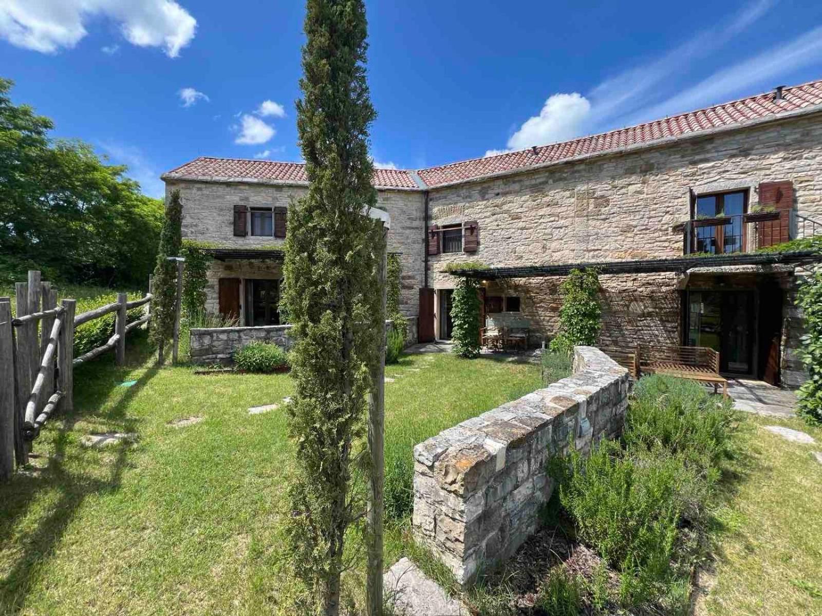 Villas Martincici With Large Pool Grožnjan Extérieur photo