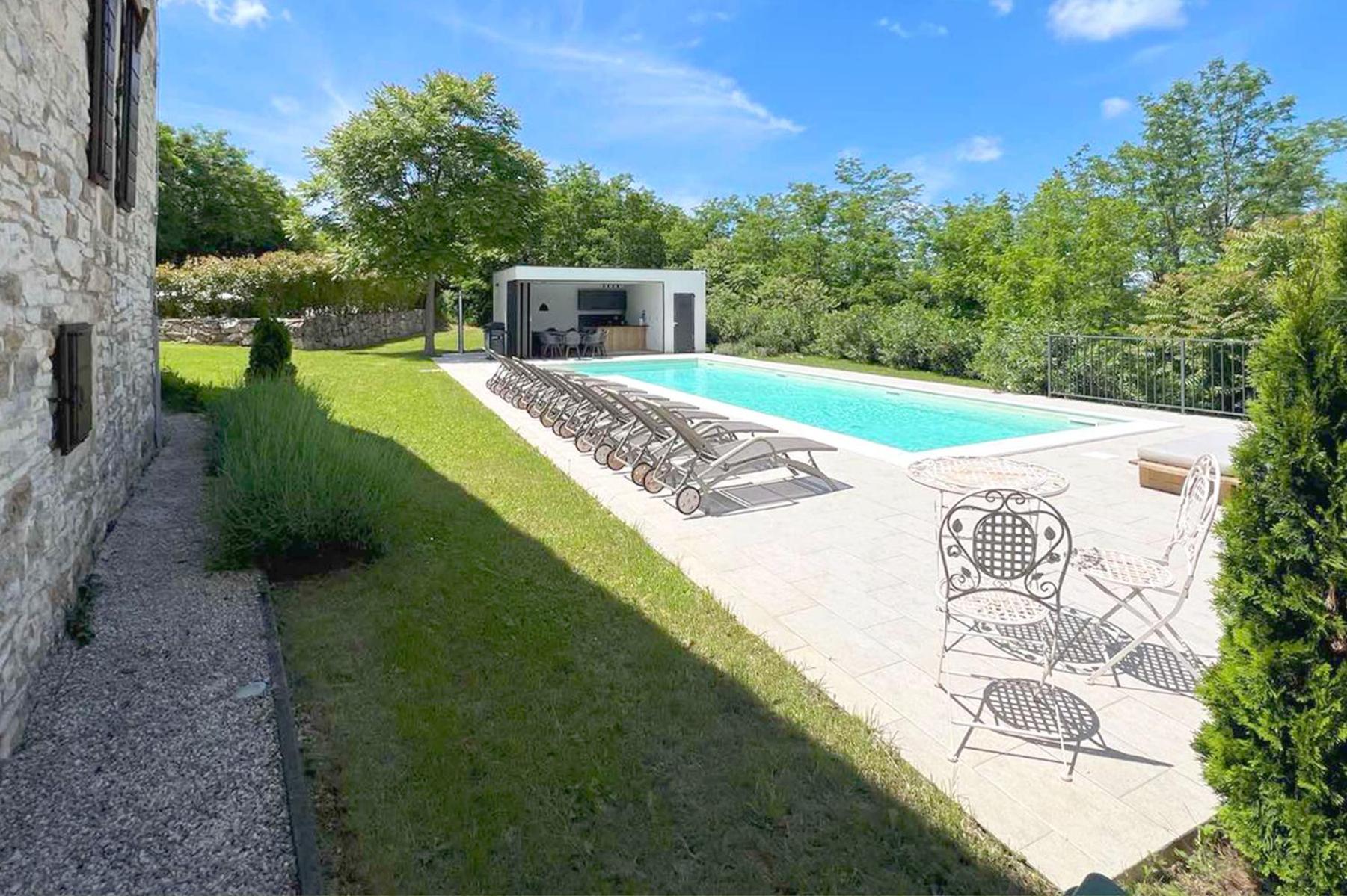 Villas Martincici With Large Pool Grožnjan Extérieur photo